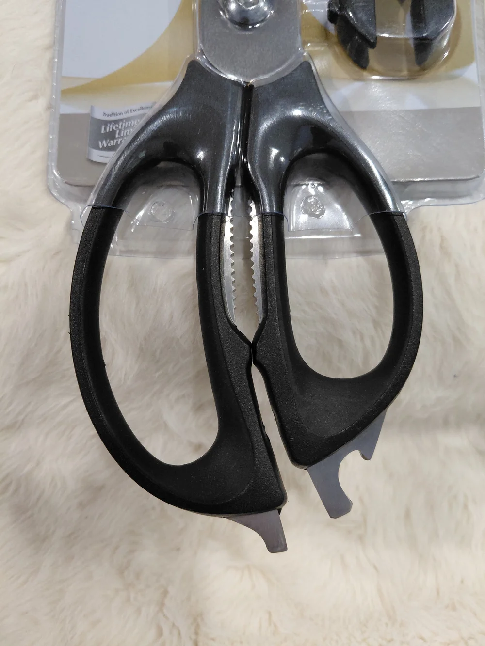 New Farberware 4-in-1 Ultimate Kitchen Shears - Black